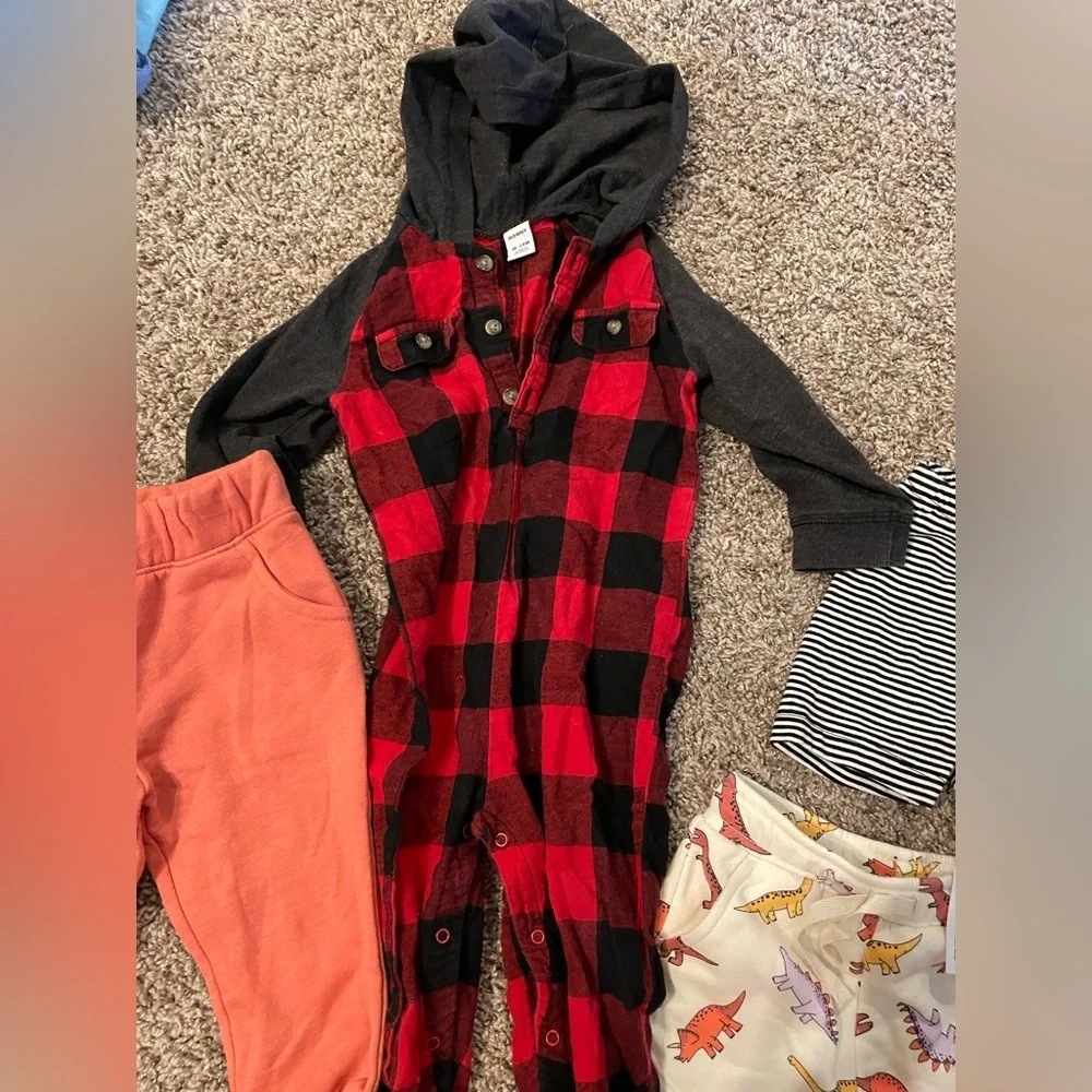 Bundle of 5 pieces boys items 18-24 months